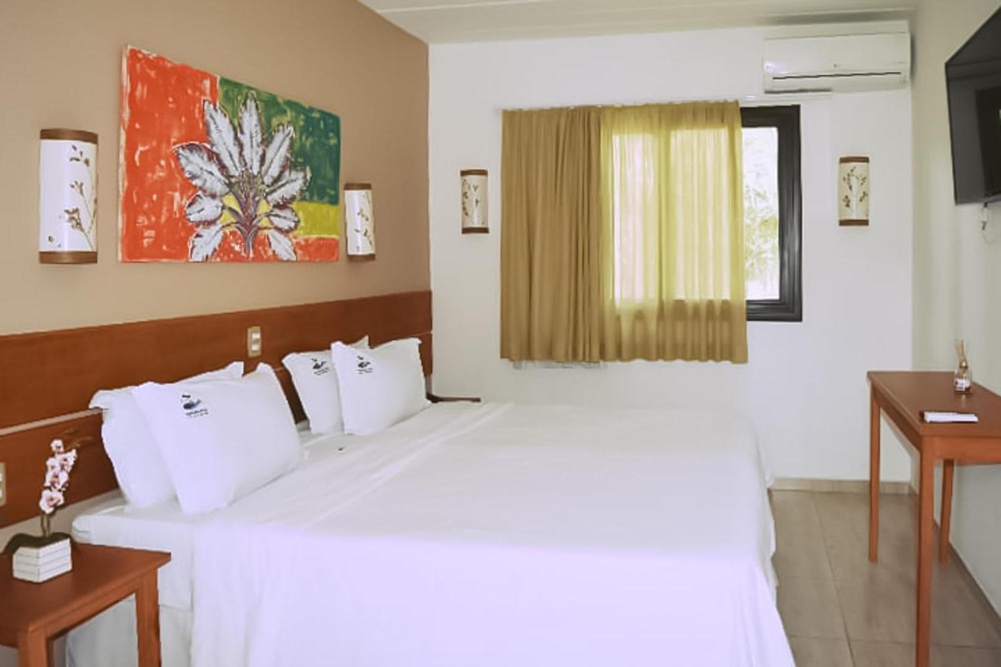 Fradissimo Hotel 安格拉杜斯雷斯 外观 照片